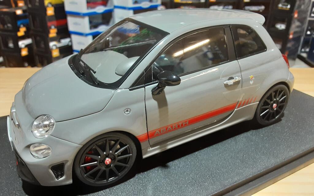 SOLIDO 1/18 - FIAT NUOVA 500 ABARTH 595 - XSR YAMAHA EDITIO SOLIDO 1/18 - FIAT NUOVA 500 ABARTH 595 - XSR YAMAHA EDITIO