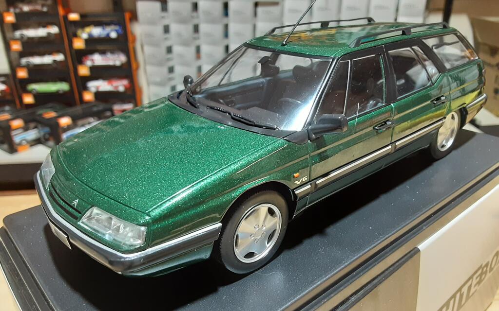 WHITEBOX 1/24 - CITROEN XM BREAK - METALLIC DARK GREEN - 199 Quick