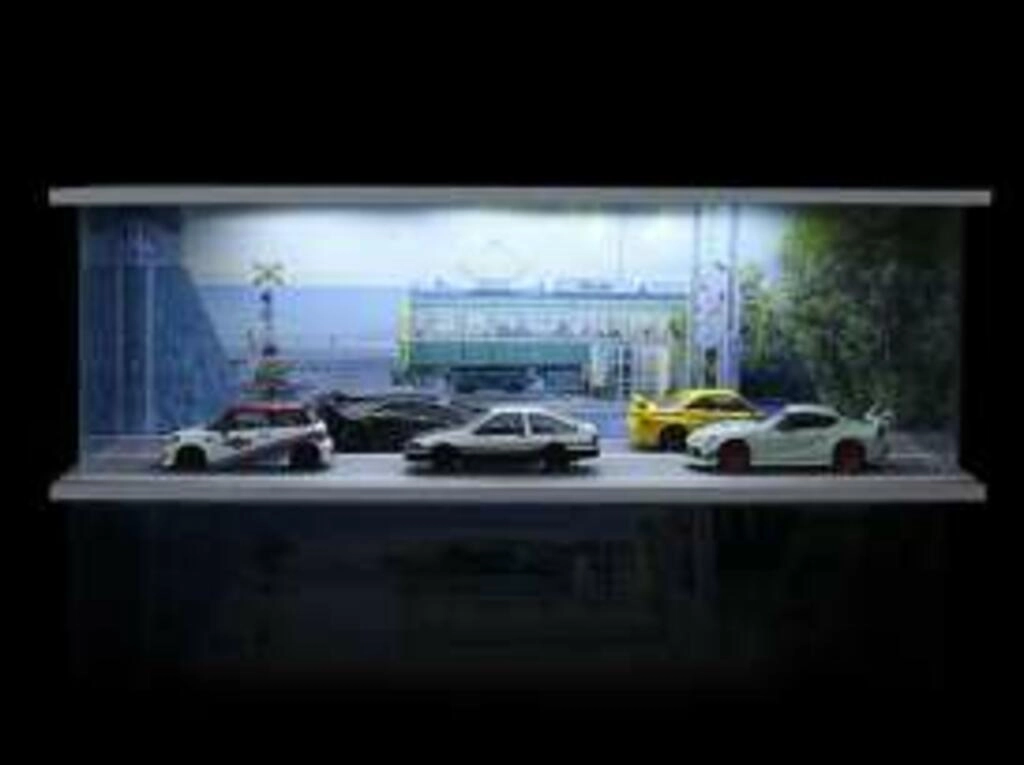 BLACK BOX DIORAMA 1/64 - PARKING GARAGE - A-STATION WITH LIG BLACK BOX DIORAMA 1/64 - PARKING GARAGE - A-STATION WITH LIG