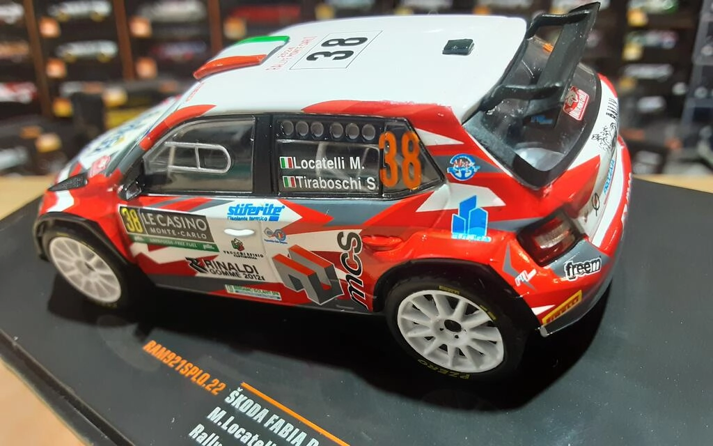 IXO 1/43 - SKODA FABIA RS RALLY 2 - Nº 38 RALLY MONTE CARLO IXO 1/43 - SKODA FABIA RS RALLY 2 - Nº 38 RALLY MONTE CARLO