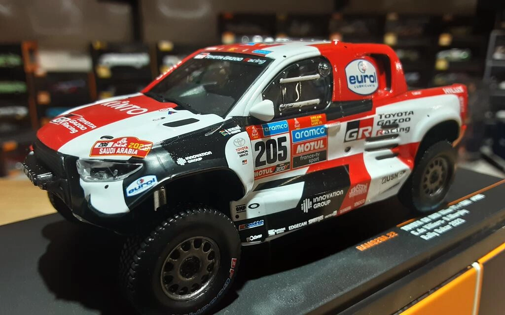 IXO 1/43 - TOYOTA HILUX PICK-UP GR DKR - Nº 205 4th RALLY DA IXO 1/43 - TOYOTA HILUX PICK-UP GR DKR - Nº 205 4th RALLY DA