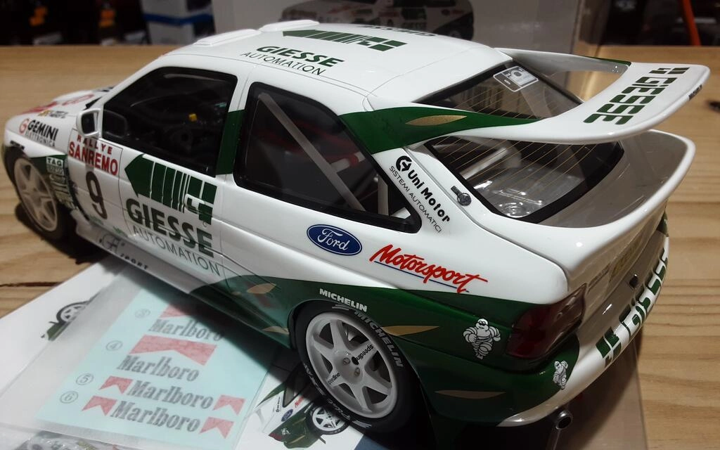OTTO MOBILE 1/18 - FORD ESCORT RS COSWORTH - Nº 9 RALLY SANR OTTO MOBILE 1/18 - FORD ESCORT RS COSWORTH - Nº 9 RALLY SANR