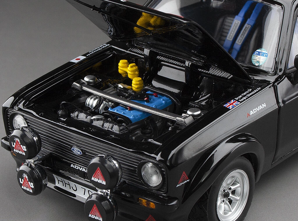 SUN STAR 1/18 - FORD ESCORT RS 1800 - Nº 31 RALLY DE PORTUGA SUN STAR 1/18 - FORD ESCORT RS 1800 - Nº 31 RALLY DE PORTUGA