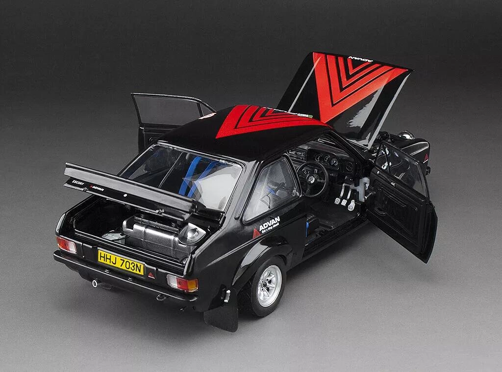 SUN STAR 1/18 - FORD ESCORT RS 1800 - Nº 31 RALLY DE PORTUGA SUN STAR 1/18 - FORD ESCORT RS 1800 - Nº 31 RALLY DE PORTUGA