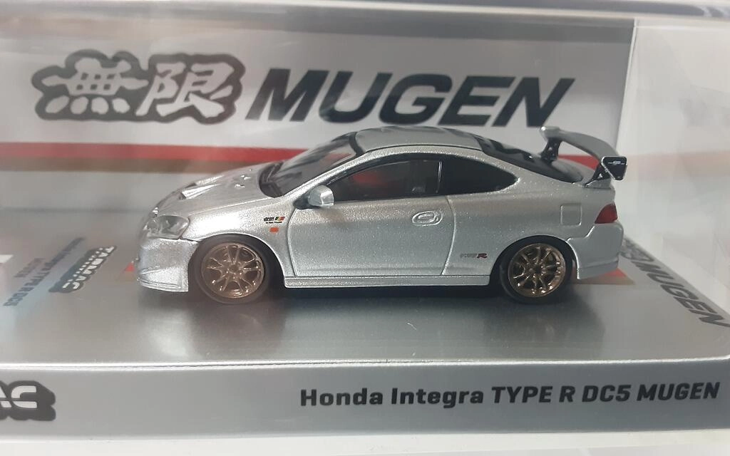 TARMAC 1/64 - HONDA INTEGRA TYPE R DC5 MUGEN - SILVER