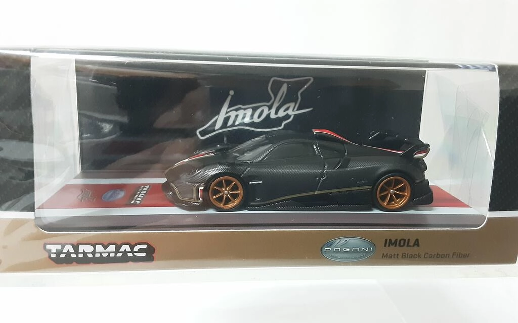 TARMAC 1/64 - PAGANI IMOLA - MATT BLACK CARBON FILTER