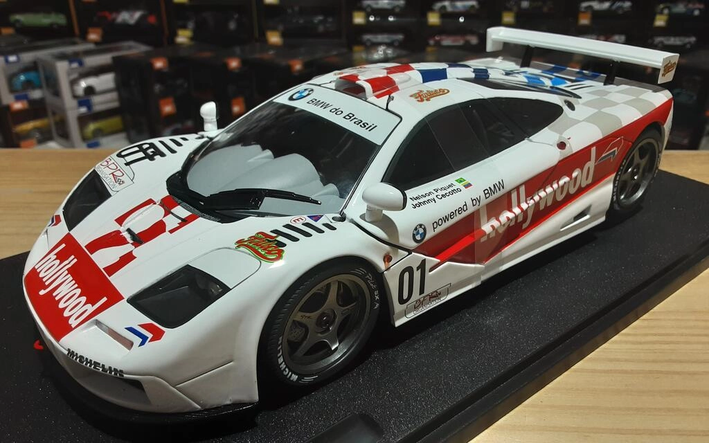 SOLIDO 1/18 - McLAREN F-1 GTR 6.1L V12 - TEAM HOLLYWOOD - Nº SOLIDO 1/18 - McLAREN F-1 GTR 6.1L V12 - TEAM HOLLYWOOD - Nº