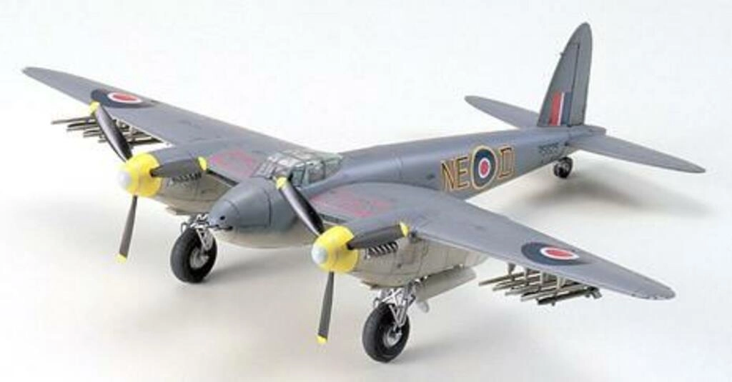 TAMIYA De Havilland Mosquito FB Mk.VI TAMIYA De Havilland Mosquito FB Mk.VI