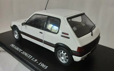 ALTAYA 1/24 - PEUGEOT 205 GTI 1.9 - 1985 - WHITE