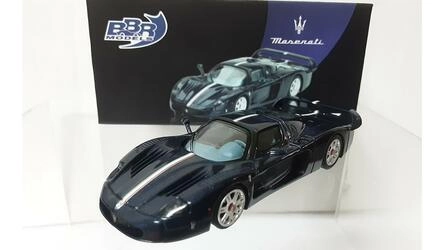 BBR 1/64 - MASERATI MC 12 STRADALE - BLUE METALLIC - 2008