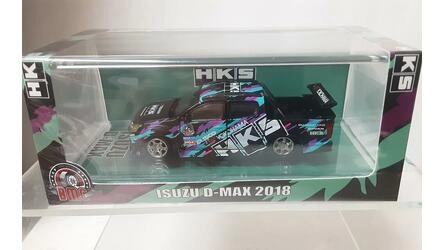 BMC 1/64 - ISUZU D-MAX LOW RIDER - HKS (TDE 2025) - 2018 - V