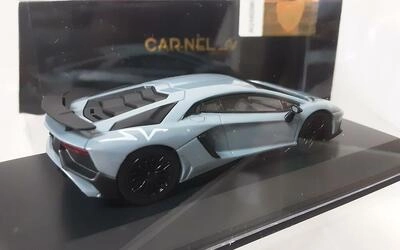 CARNEL 1/64 - LAMBORGHINI AVENTADOR SV - GREY