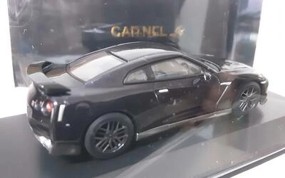 CARNEL 1/64 - NISSAN GT-R NISMO (R35) -  LILITED OF 50 UNITS
