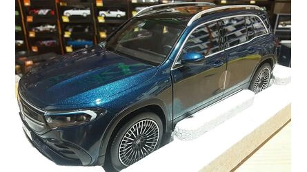 CONSTRUCTOR MODEL 1/18 - MERCEDES BENZ EQB - NZG - DENIM BLU