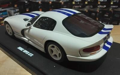 GT SPIRIT 1/18 - DODGE VIPER GTS - 1996 - WHITE / BLUE