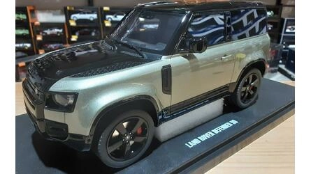 GT SPIRIT 1/18 - LAND ROVER DEFENDER P400 X-DYNAMIC HSE - PA