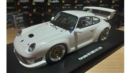 GT SPIRIT 1/18 - PORSCHE 911 (993) GT2 EVO - 1995 - WHITE
