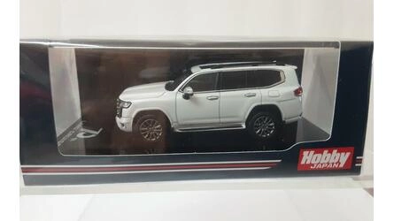 HJ64 - TOYOTA LAND CRUISER (JA300W) ZX - PRECIOUS WHITE PEAR