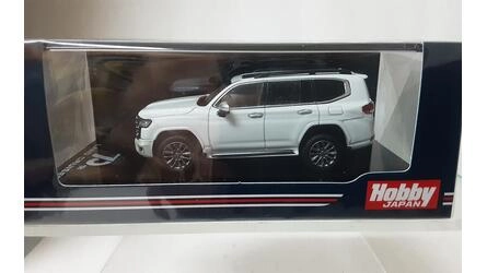 HJ64 - TOYOTA LAND CRUISER (JA300W) ZX - PRECIOUS WHITE PEAR