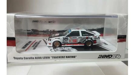 INNO 1/64 -  TOYOTA COROLLA LEVIN (AE86) - Nº 326 TRACKERZ R