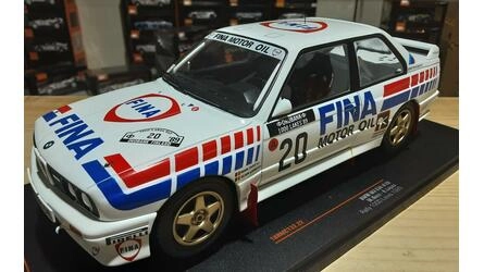 IXO 1/18 - BMW M3 (E30) - Nº 20 RALLY 1000 LAKES 1989