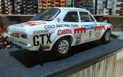 IXO 1/18 - FORD ESCORT MK I RS 1600 - Nº 6 RALLY 1000 LAKES 