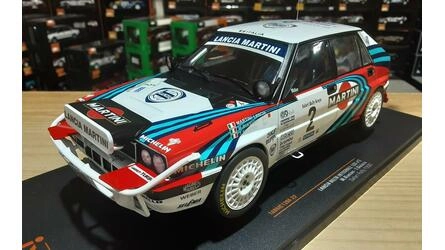 IXO 1/18 - LANCIA DELTA INTEGRALE 16V - Nº 2 RALLY SAFARI 19
