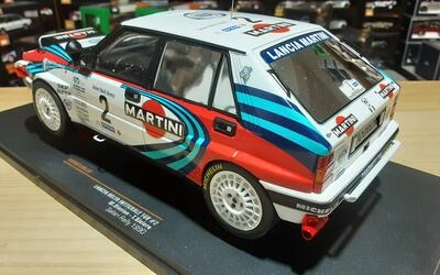 IXO 1/18 - LANCIA DELTA INTEGRALE 16V - Nº 2 RALLY SAFARI 19