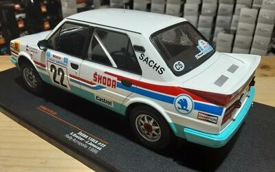 IXO 1/18 -  SKODA 130L - Nº 22  RALLY ACROPOLIS  1986 