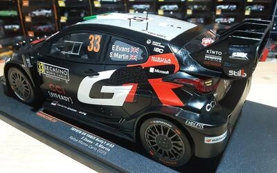 IXO 1/18 - TOYOTA YARIS RALLY 1 - Nº 33  2º RALLY MONTE CARL