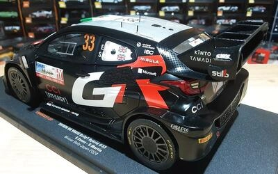 IXO 1/18 - TOYOTA YARIS RALLY 1 - Nº 33  WINNER RALLY JAPAN 