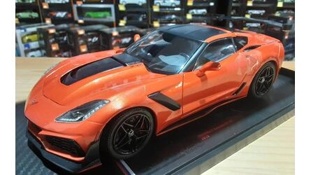 IXO 1/18 - CHEVROLET CORVETTE C7 ZR1 - 2019 - ORANGE