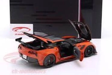 IXO 1/18 - CHEVROLET CORVETTE C7 ZR1 - 2019 - ORANGE
