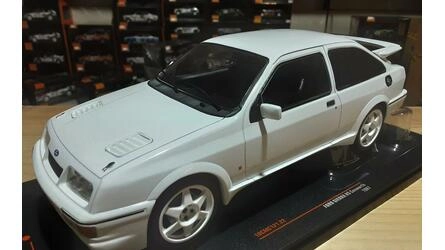 IXO 1/18 - FORD SIERRA RS COSWORTH - WHITE - 1987