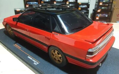 IXO 1/18 - SUBARU LEGACY RS - RED - 1991