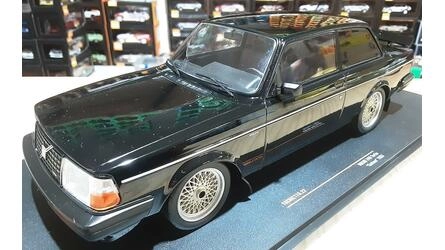 IXO 1/18 - VOLVO 240 TURBO CUSTOM - BLACK - 1984
