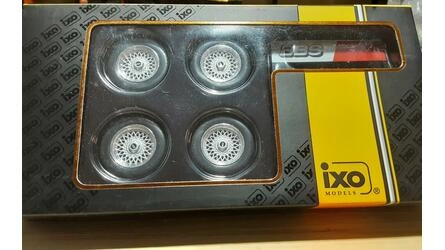 IXO 1/18 -  SET OF 4 WHEELS BBS