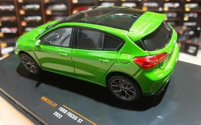 IXO 1/43 - FORD FOCUS ST - GREEN - 2022
