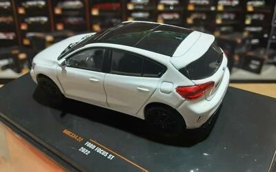 IXO 1/43 - FORD FOCUS ST - WHITE - 2022