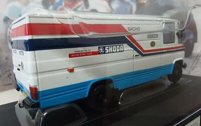 IXO 1/43 - MERCEDES BENZ 508 D - SKODA RALLY ASSISTANCE - 19