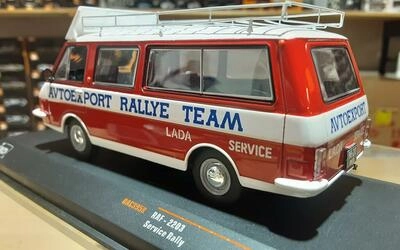 IXO 1/43 - RAF 2203 AVTOEXPORT RALLY TEAM LADA