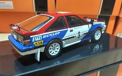 IXO 1/43 - NISSAN 200 SX - Nº 9 RALLY COTE D IVOIRE - 1987