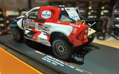 IXO 1/43 - TOYOTA HILUX PICK-UP GR DKR - Nº 217 5th RALLY DA