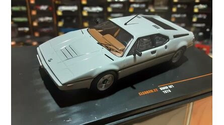 IXO 1/43 -  BMW M1 - GREY - 1976