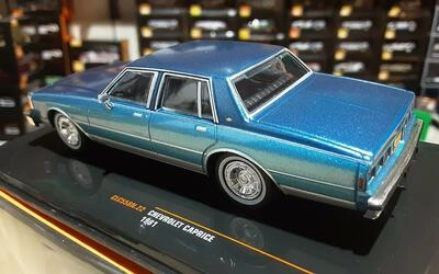 IXO 1/43 -  CHEVROLET CAPRICE - LIGHT BLUE METALLIC - 1981
