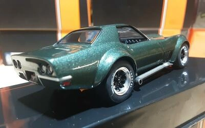 IXO 1/43 - CHEVROLET CORVETTE C3 CUSTOMS - METALIC DARK GREE