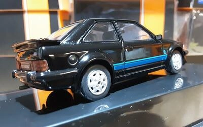 IXO 1/43 - FORD ESCORT MK II RS TURBO - BLACK - 1984