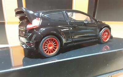 IXO 1/43 - FORD FIESTA CUSTOMS - BLACK - 2011