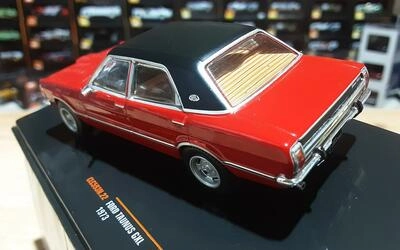 IXO 1/43 -  FORD TAUNUS GXL MKI - RED - 1973