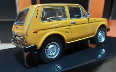 IXO 1/43 - LADA NIVA - YELLOW - 1978